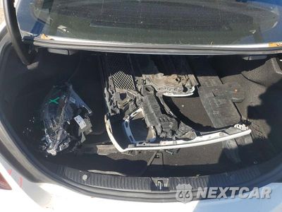Zdjęcie 12 z 13 samochodu: 2019 MERCEDES-BENZ C 300 VIN:55SWF8DB4KU297859 - miniatura