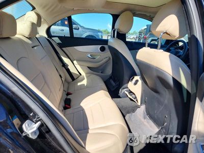 Zdjęcie 10 z 12 samochodu: 2015 MERCEDES-BENZ C 300 4MATIC VIN:55SWF4KB8FU019824 - miniatura