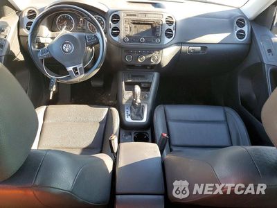 Zdjęcie 8 z 13 samochodu: 2016 VOLKSWAGEN TIGUAN S VIN:WVGAV7AX7GW565519 - miniatura