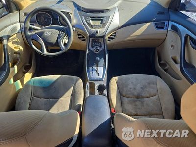 Zdjęcie 8 z 12 samochodu: 2013 HYUNDAI ELANTRA GLS VIN:KMHDH4AE5DU567746 - miniatura