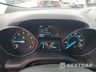 Zdjęcie 9 z 12 samochodu: 2015 FORD ESCAPE TITANIUM VIN:1FMCU0J98FUA99078 - miniatura