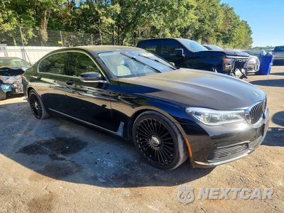 Czwarte zdjęcie samochodu z boku: 2019 BMW 750 I VIN:WBA7F0C55KGM24723 - miniatura