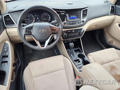Zdjęcie 8 z 13 samochodu: 2016 HYUNDAI TUCSON SE VIN:KM8J33A44GU032723 - miniatura