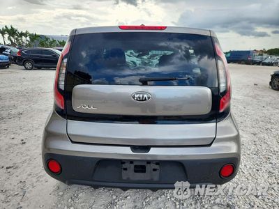 Zdjęcie 6 z 12 samochodu: 2018 KIA SOUL BASE VIN:KNDJN2A21J7588632 - miniatura