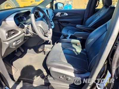 Zdjęcie 7 z 13 samochodu: 2022 CHRYSLER PACIFICA HYBRID TOURING L VIN:2C4RC1L7XNR214231 - miniatura