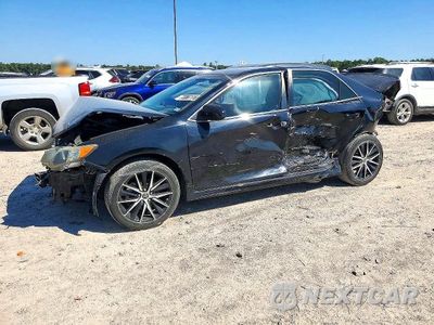 2014 TOYOTA CAMRY SE 4T1BF1FK9EU747923 - główne zdjęcie licytacji z USA - miniatura