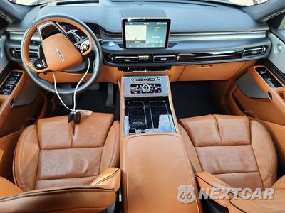 Zdjęcie 8 z 14 samochodu: 2022 LINCOLN AVIATOR BLACK LABEL GRAND TOURING VIN:5LMYJ9YY8NNL01634 - miniatura