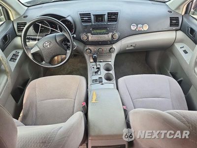 Zdjęcie 8 z 13 samochodu: 2008 TOYOTA HIGHLANDER BASE VIN:JTEES41AX82055694 - miniatura