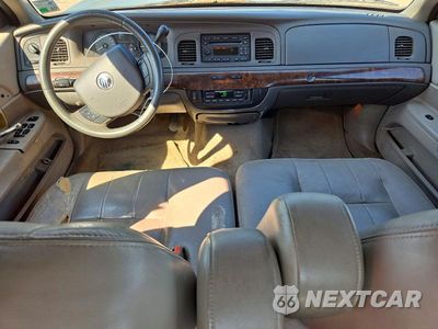 Zdjęcie 8 z 12 samochodu: 2006 MERCURY GRAND MARQUIS LS VIN:2MEFM75VX6X623825 - miniatura