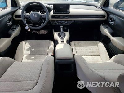 Zdjęcie 8 z 14 samochodu: 2024 HONDA HR-V LX VIN:3CZRZ1H33RM732645 - miniatura