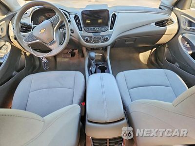 Zdjęcie 8 z 12 samochodu: 2025 CHEVROLET MALIBU LT VIN:1G1ZD5STXSF154708 - miniatura