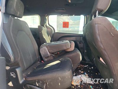 Zdjęcie 11 z 13 samochodu: 2020 CHRYSLER PACIFICA TOURING VIN:2C4RC1FG5LR238123 - miniatura