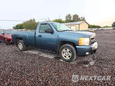 Czwarte zdjęcie samochodu z boku: 2007 CHEVROLET SILVERADO C1500 VIN:1GCEC14C07Z533396 - miniatura