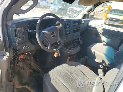 Zdjęcie 8 z 13 samochodu: 2017 GMC SAVANA DELIVERY TRUCK VIN:1GD37SCG9H1202172 - miniatura