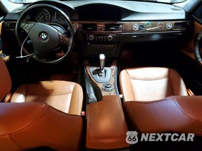 Zdjęcie 8 z 13 samochodu: 2010 BMW 328 XI SULEV VIN:WBAPK5C58AA650099 - miniatura