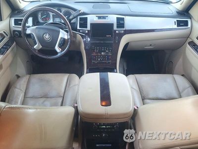 Zdjęcie 8 z 13 samochodu: 2011 CADILLAC ESCALADE ESV PREMIUM VIN:1GYS4JEF9BR102504 - miniatura