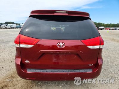 Zdjęcie 6 z 13 samochodu: 2011 TOYOTA SIENNA XLE 8-PASSENGER VIN:5TDYK3DC3BS004613 - miniatura