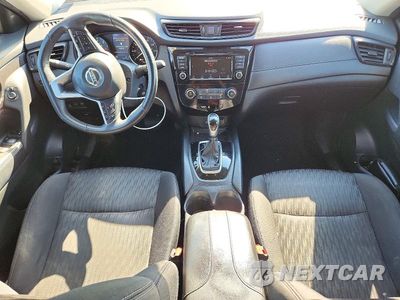 Zdjęcie 8 z 13 samochodu: 2019 NISSAN ROGUE S VIN:5N1AT2MV7KC839802 - miniatura