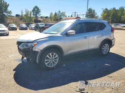 2017 NISSAN ROGUE SV 5N1AT2MTXHC822855 - główne zdjęcie licytacji z USA - miniatura