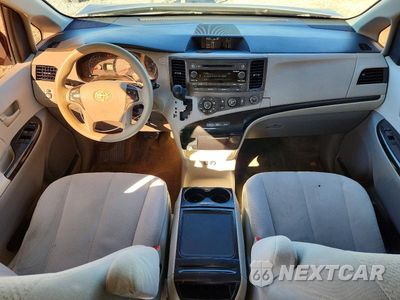 Zdjęcie 8 z 14 samochodu: 2012 TOYOTA SIENNA LE VIN:5TDKK3DC9CS214320 - miniatura