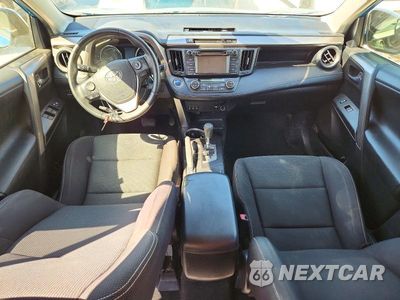 Zdjęcie 8 z 13 samochodu: 2017 TOYOTA RAV4 HYBRID XLE VIN:JTMRJREV9HD115732 - miniatura