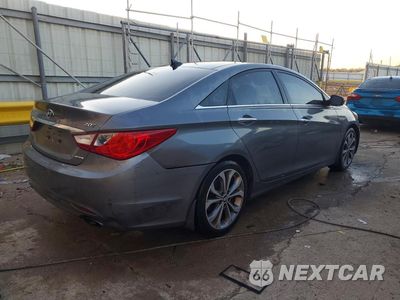 Trzecie zdjęcie samochodu z tyłu: 2013 HYUNDAI SONATA LIMITED 2.0T VIN:5NPEC4AB9DH609228 - miniatura