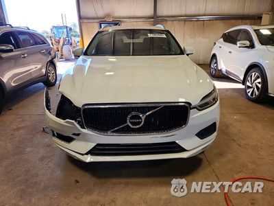 Piąte zdjęcie samochodu w środku: 2020 VOLVO XC60 T5 MOMENTUM VIN:YV4102RKXL1589221 - miniatura