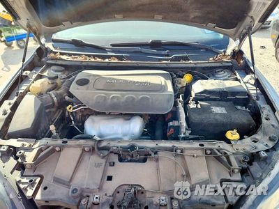 Zdjęcie 11 z 12 samochodu: 2015 CHRYSLER 200 C VIN:1C3CCCCB9FN644972 - miniatura