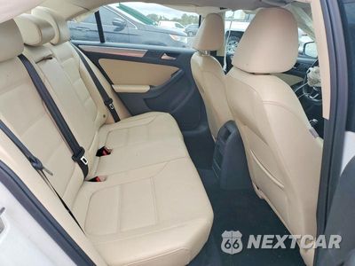 Zdjęcie 10 z 12 samochodu: 2017 VOLKSWAGEN JETTA VIN:3VWDB7AJ9HM305448 - miniatura
