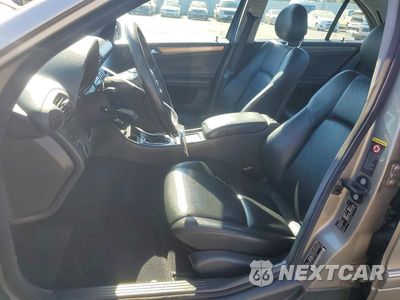 Zdjęcie 7 z 12 samochodu: 2004 MERCEDES-BENZ C 230K SPORT SEDAN VIN:WDBRF40J34F512584 - miniatura