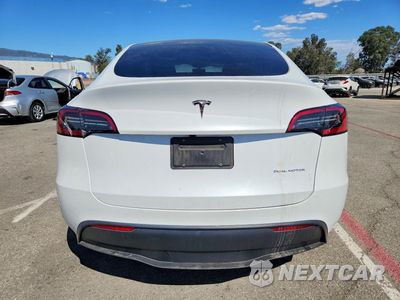Zdjęcie 6 z 12 samochodu: 2024 TESLA MODEL Y VIN:7SAYGDEE6RF083381 - miniatura
