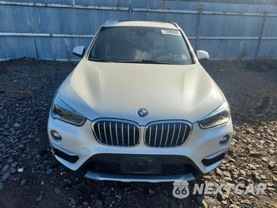 Piąte zdjęcie samochodu w środku: 2017 BMW X1 XDRIVE28I VIN:WBXHT3C38H5F78966 - miniatura
