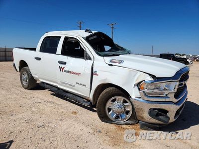 Czwarte zdjęcie samochodu z boku: 2022 RAM 2500 TRADESMAN VIN:3C6UR5CL0NG437937 - miniatura