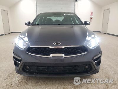 Piąte zdjęcie samochodu w środku: 2021 KIA FORTE GT LINE VIN:3KPF34AD0ME336724 - miniatura