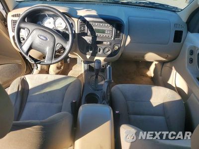 Zdjęcie 8 z 13 samochodu: 2007 FORD ESCAPE XLS VIN:1FMYU02Z97KB68751 - miniatura