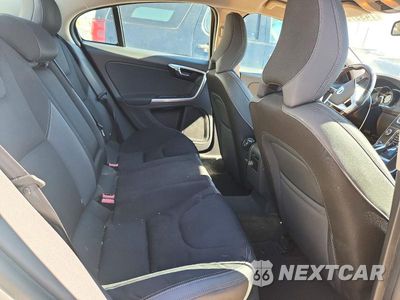 Zdjęcie 10 z 12 samochodu: 2014 VOLVO S60 T5 VIN:YV1612FS0E1289985 - miniatura