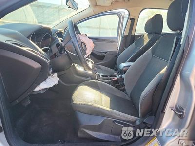 Zdjęcie 7 z 12 samochodu: 2013 FORD FOCUS SE VIN:1FADP3F22DL198937 - miniatura