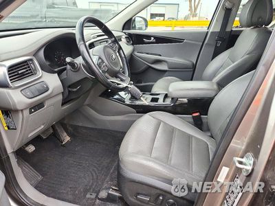 Zdjęcie 7 z 13 samochodu: 2016 KIA SORENTO EX VIN:5XYPH4A58GG101316 - miniatura