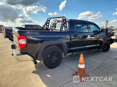 Trzecie zdjęcie samochodu z tyłu: 2017 TOYOTA TUNDRA SR5 VIN:5TFDW5F13HX662610 - miniatura