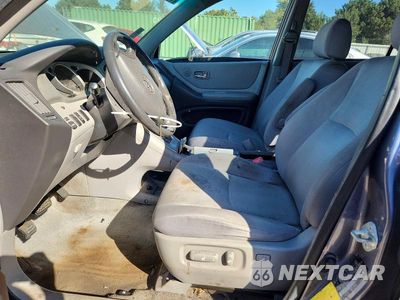 Zdjęcie 7 z 13 samochodu: 2006 TOYOTA HIGHLANDER SPORT VIN:JTEEP21A160166505 - miniatura