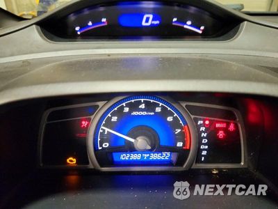 Zdjęcie 9 z 13 samochodu: 2008 HONDA CIVIC LX VIN:2HGFG12648H548718 - miniatura