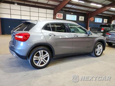 Trzecie zdjęcie samochodu z tyłu: 2015 MERCEDES-BENZ GLA 250 4MATIC VIN:WDCTG4GB5FJ179334 - miniatura