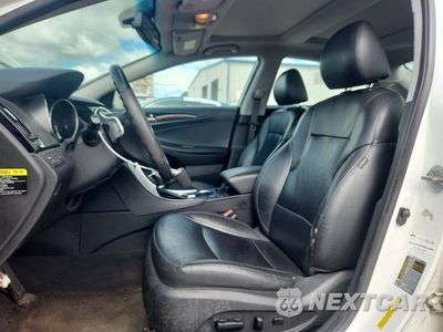 Zdjęcie 7 z 12 samochodu: 2012 HYUNDAI SONATA LIMITED 2.0T VIN:5NPEC4AB5CH385650 - miniatura