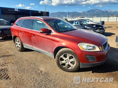 Czwarte zdjęcie samochodu z boku: 2013 VOLVO XC60 3.2 VIN:YV4952DL2D2393094 - miniatura