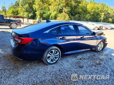 Trzecie zdjęcie samochodu z tyłu: 2019 HONDA ACCORD LX VIN:1HGCV1F14KA077537 - miniatura