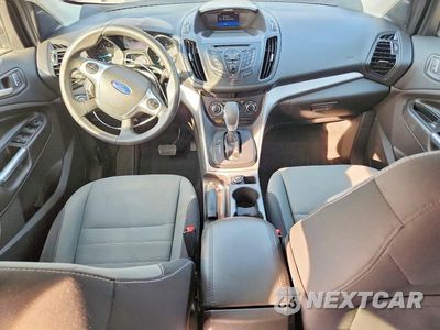 Zdjęcie 8 z 13 samochodu: 2016 FORD ESCAPE SE VIN:1FMCU9GX0GUC53939 - miniatura