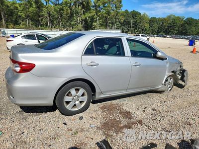Trzecie zdjęcie samochodu z tyłu: 2013 TOYOTA COROLLA L VIN:2T1BU4EE8DC103591 - miniatura