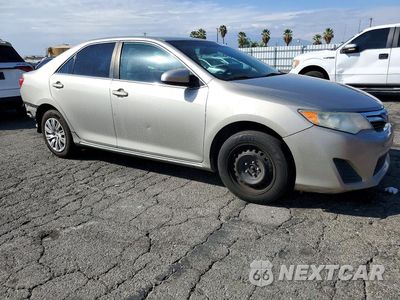 Czwarte zdjęcie samochodu z boku: 2014 TOYOTA CAMRY LE VIN:4T4BF1FK4ER410016 - miniatura