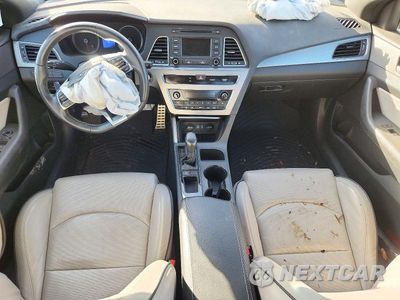 Zdjęcie 8 z 13 samochodu: 2015 HYUNDAI SONATA SPORT 2.0T VIN:5NPE34AB2FH119717 - miniatura