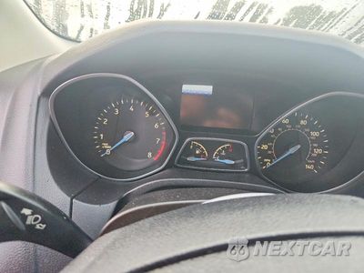 Zdjęcie 9 z 12 samochodu: 2015 FORD FOCUS SE VIN:1FADP3K2XFL381043 - miniatura